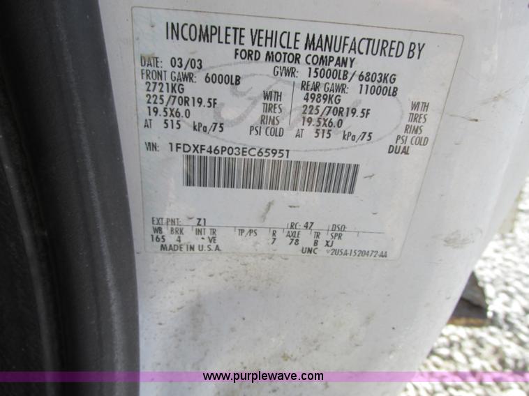 image for item J8748 2003 Ford F450 Super Duty XL bucket truck