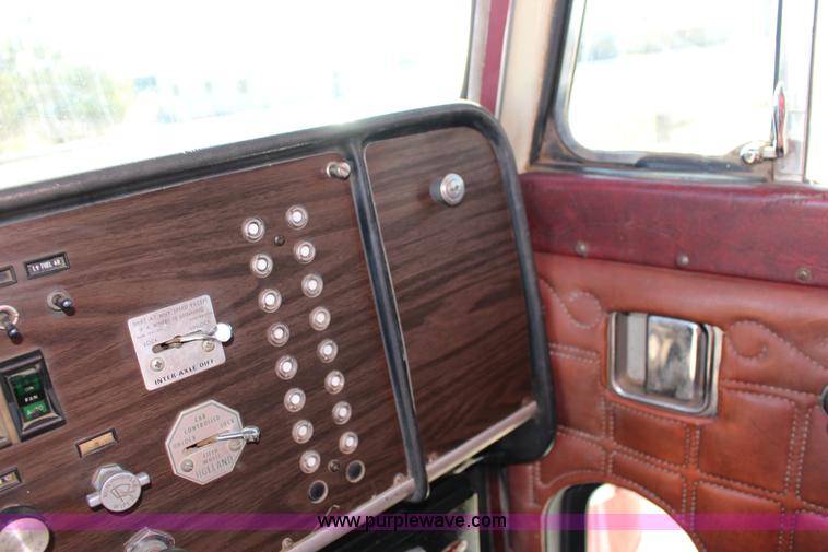 image for item K1243 1982 Peterbilt 359 vacuum truck