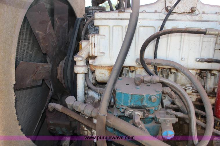 image for item K1243 1982 Peterbilt 359 vacuum truck