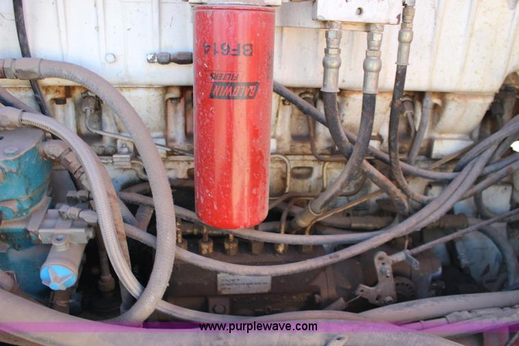 image for item K1243 1982 Peterbilt 359 vacuum truck