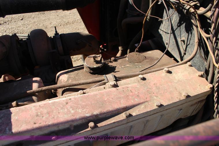 image for item K1243 1982 Peterbilt 359 vacuum truck