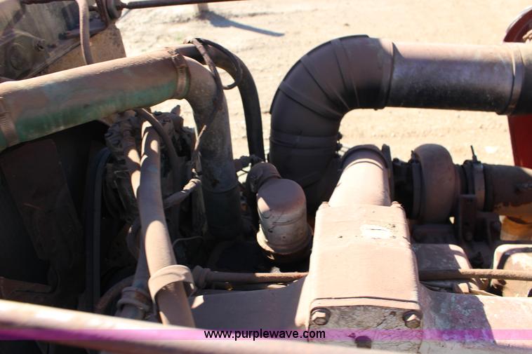 image for item K1243 1982 Peterbilt 359 vacuum truck