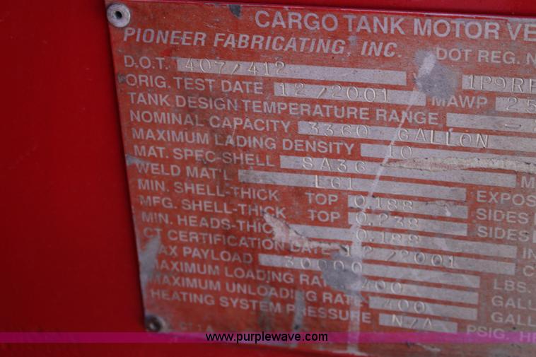 image for item K1243 1982 Peterbilt 359 vacuum truck