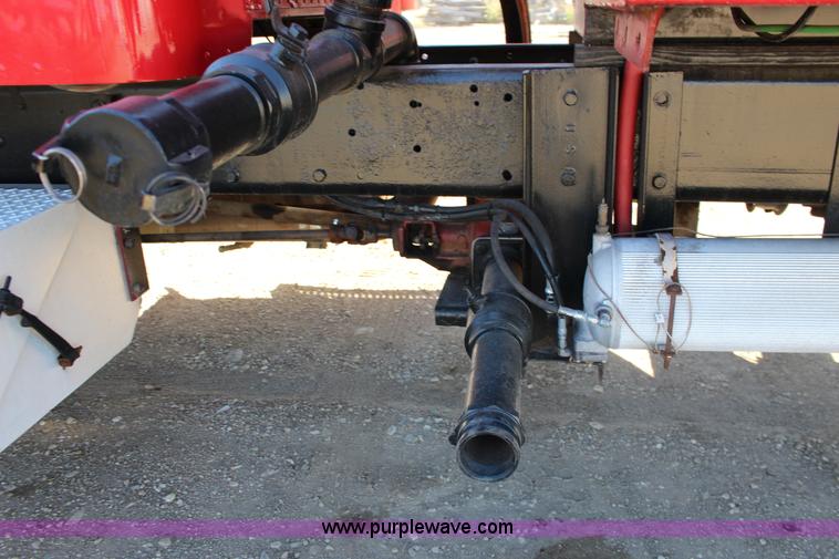 image for item K1243 1982 Peterbilt 359 vacuum truck