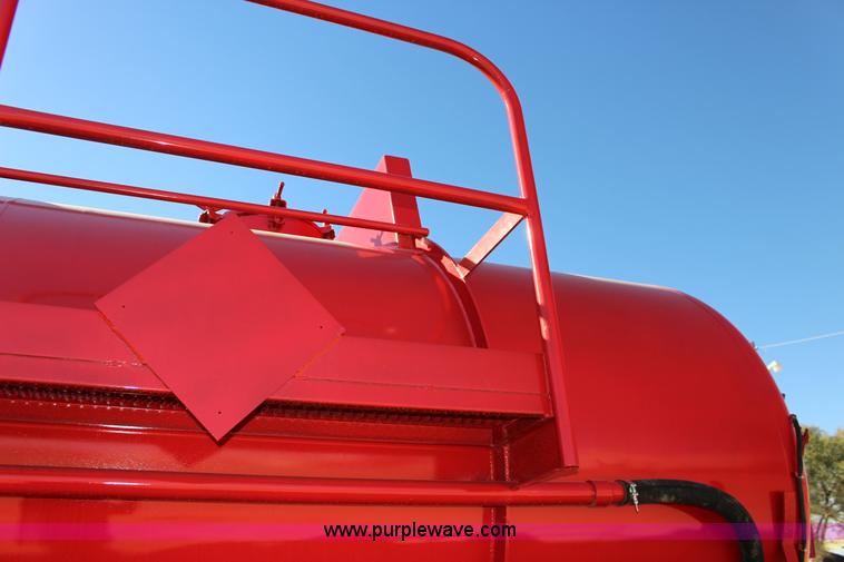 image for item K1243 1982 Peterbilt 359 vacuum truck