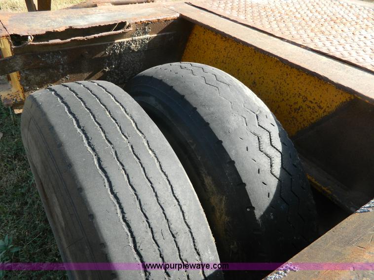 image for item K8220 1979 Load Craft L35S equipment trailer