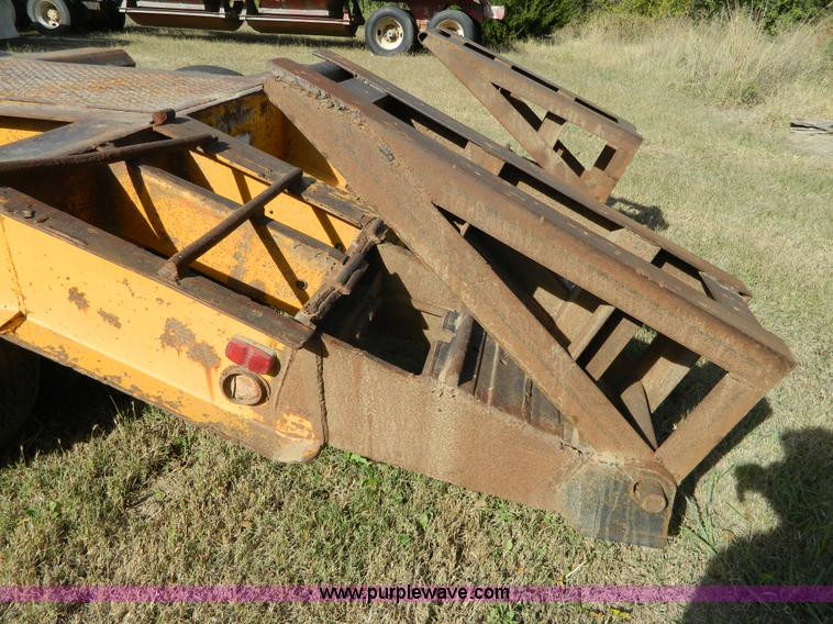image for item K8220 1979 Load Craft L35S equipment trailer