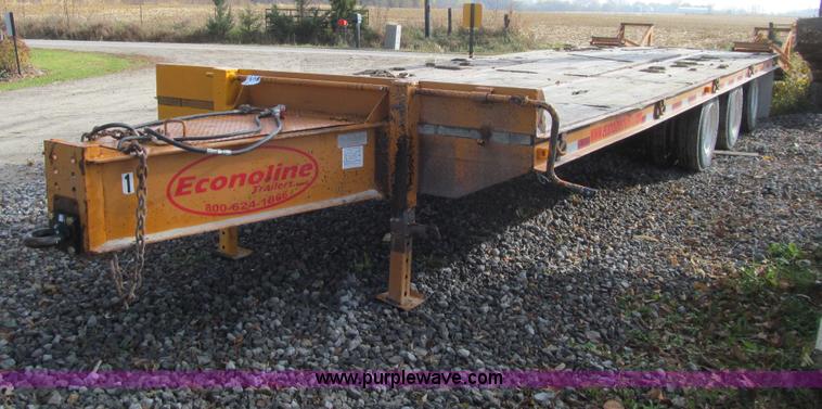 image for item L1813 2012 Econoline CP3030DA equipment trailer