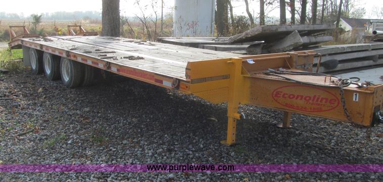 image for item L1813 2012 Econoline CP3030DA equipment trailer