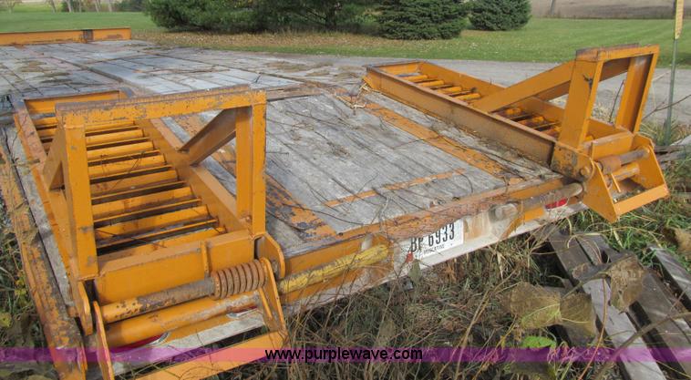 image for item L1813 2012 Econoline CP3030DA equipment trailer