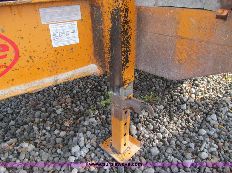 image for item L1813 2012 Econoline CP3030DA equipment trailer