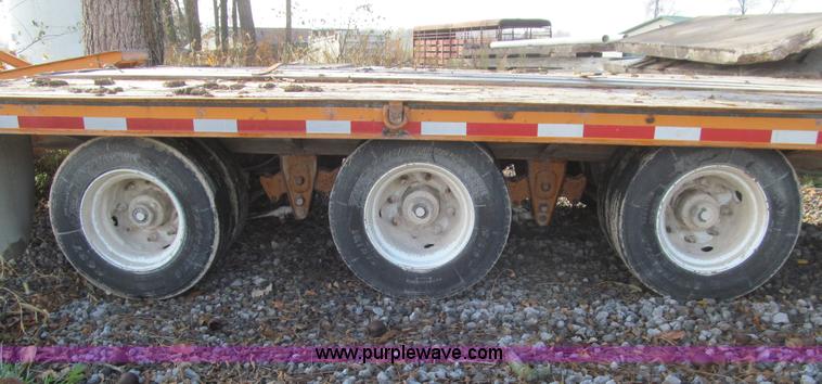 image for item L1813 2012 Econoline CP3030DA equipment trailer