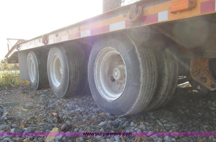 image for item L1813 2012 Econoline CP3030DA equipment trailer