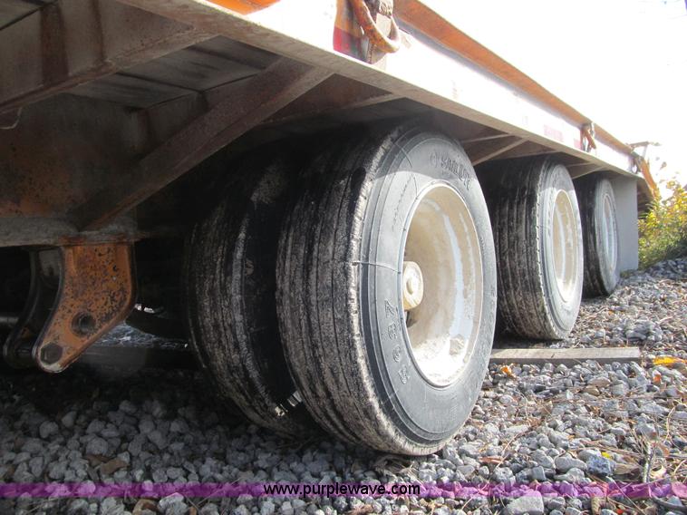 image for item L1813 2012 Econoline CP3030DA equipment trailer