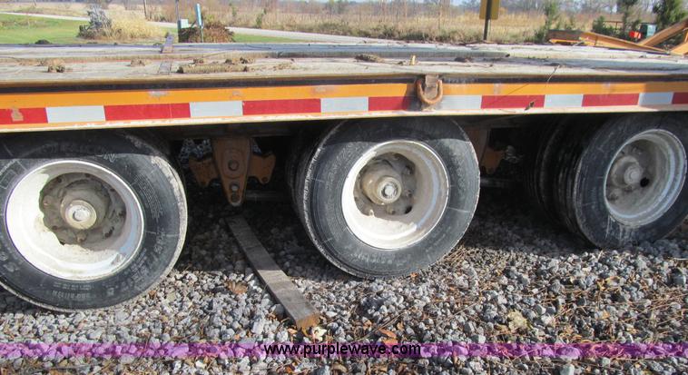 image for item L1813 2012 Econoline CP3030DA equipment trailer