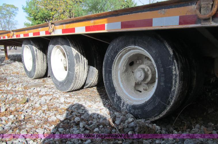 image for item L1813 2012 Econoline CP3030DA equipment trailer