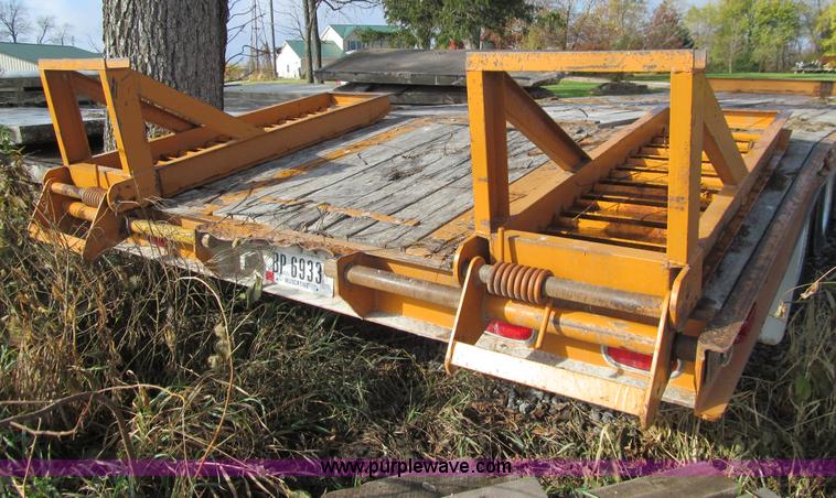 image for item L1813 2012 Econoline CP3030DA equipment trailer