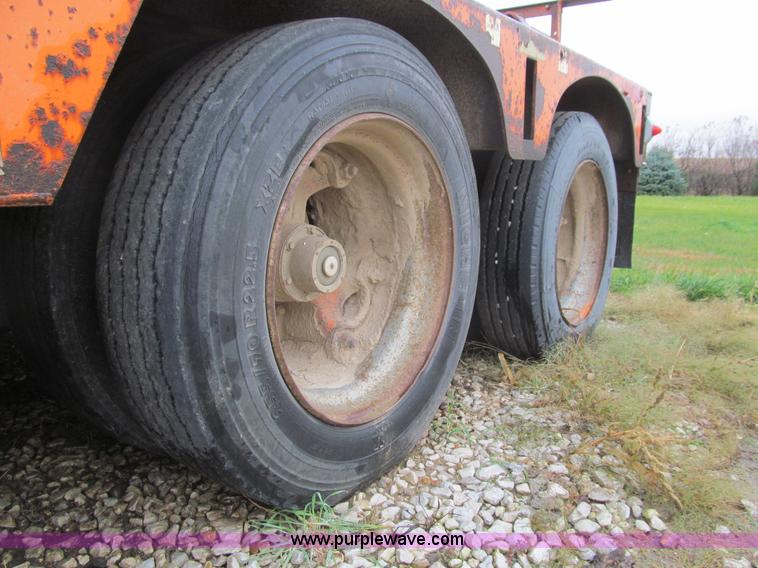 image for item L1814 1991 Load King PHD70/90-2SP equipment trailer