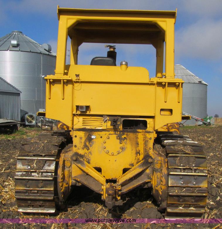 image for item L1817 1972 Caterpillar D8H dozer