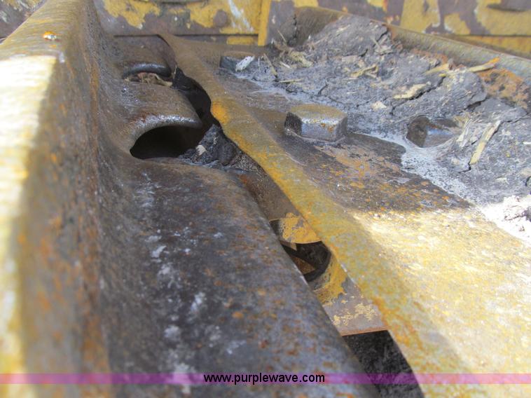 image for item L1817 1972 Caterpillar D8H dozer