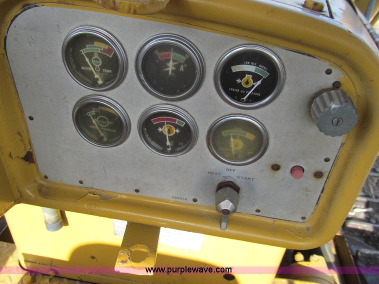 image for item L1817 1972 Caterpillar D8H dozer