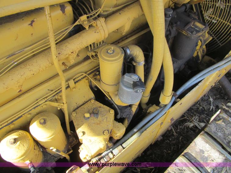 image for item L1817 1972 Caterpillar D8H dozer
