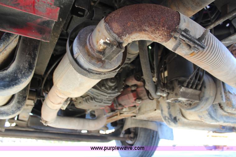 image for item L2429 2003 Chevrolet C7500 dump truck