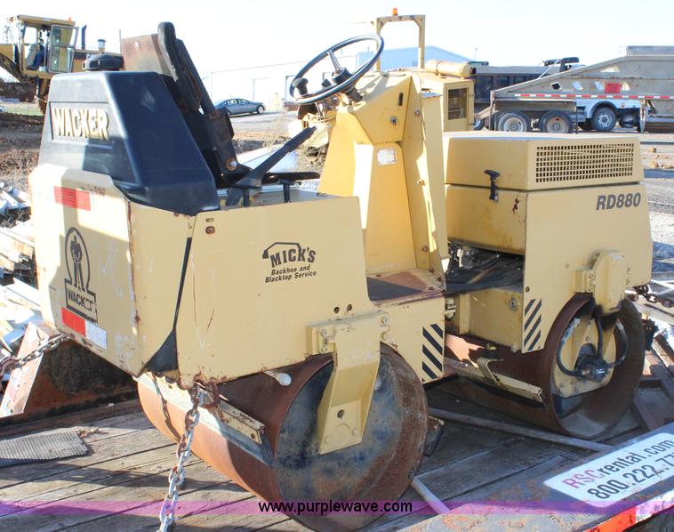 image for item L2430 Wacker RD880 double drum roller