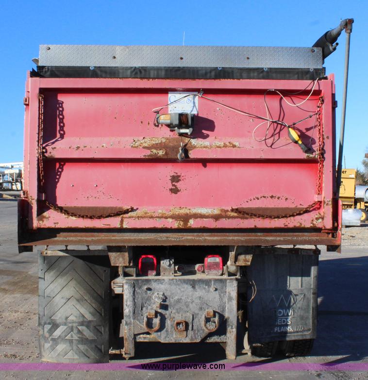image for item L2431 1988 Ford LN9000 dump truck