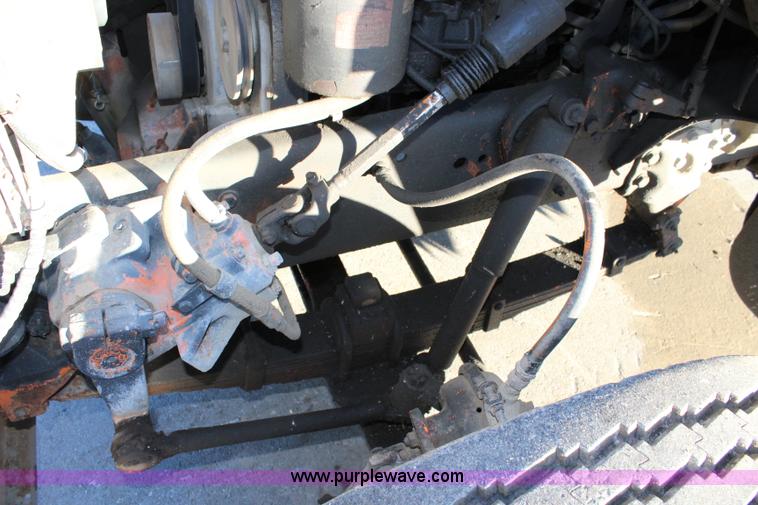 image for item L2431 1988 Ford LN9000 dump truck