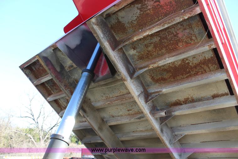 image for item L2431 1988 Ford LN9000 dump truck