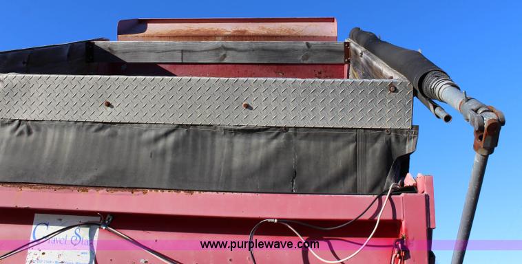 image for item L2431 1988 Ford LN9000 dump truck