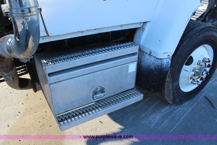 image for item L2431 1988 Ford LN9000 dump truck