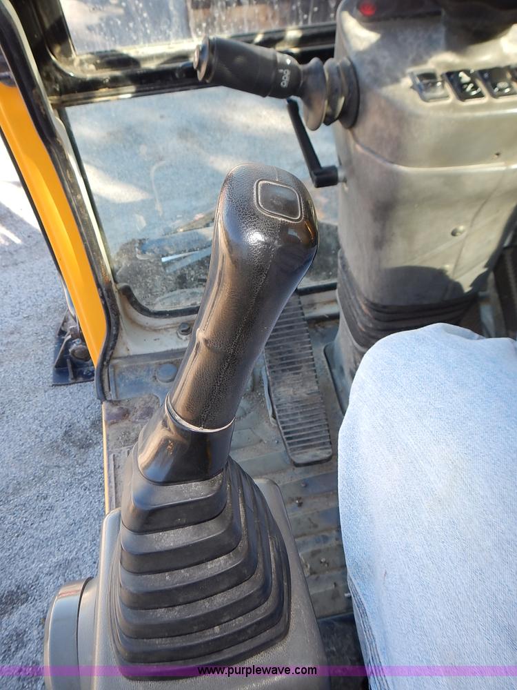 image for item L3524 2004 Hyundai Robex 200 W-7 excavator