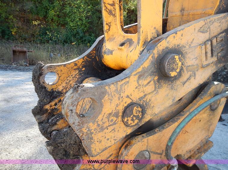 image for item L3524 2004 Hyundai Robex 200 W-7 excavator