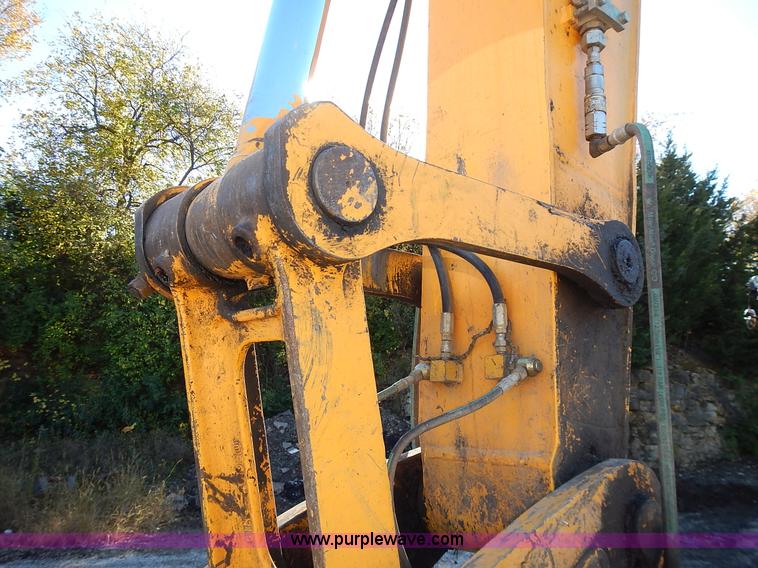 image for item L3524 2004 Hyundai Robex 200 W-7 excavator
