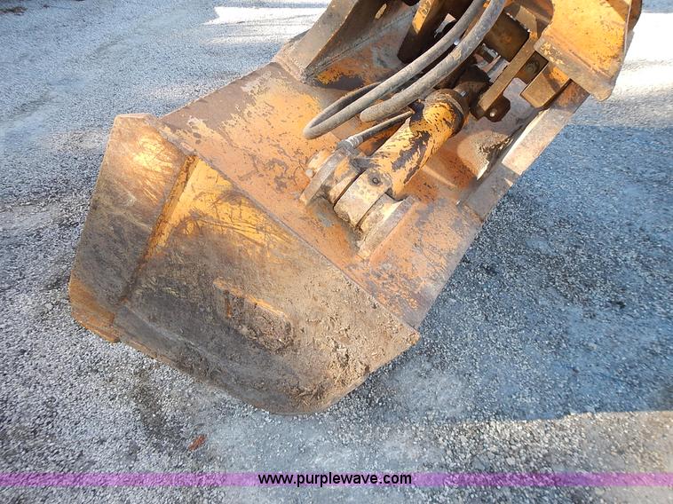 image for item L3524 2004 Hyundai Robex 200 W-7 excavator
