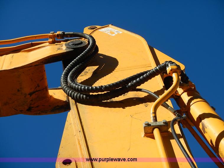 image for item L3524 2004 Hyundai Robex 200 W-7 excavator