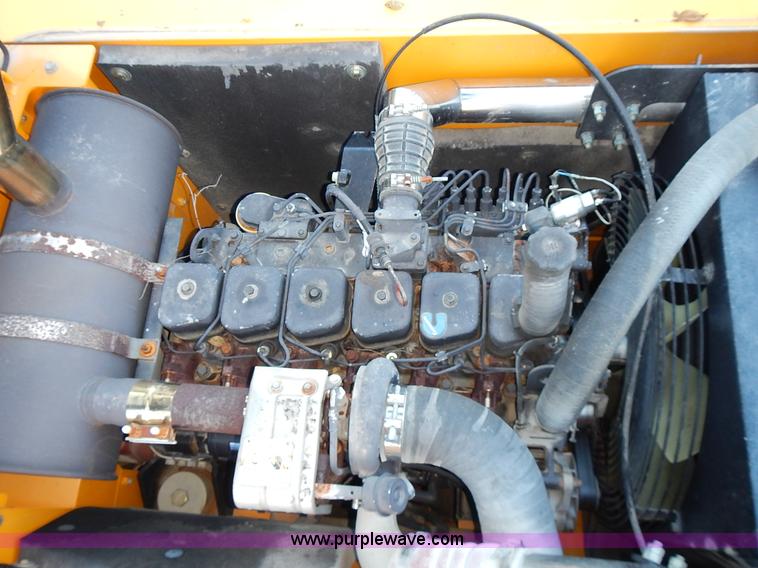 image for item L3524 2004 Hyundai Robex 200 W-7 excavator
