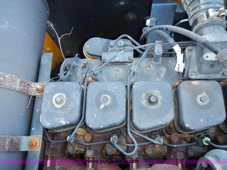 image for item L3524 2004 Hyundai Robex 200 W-7 excavator