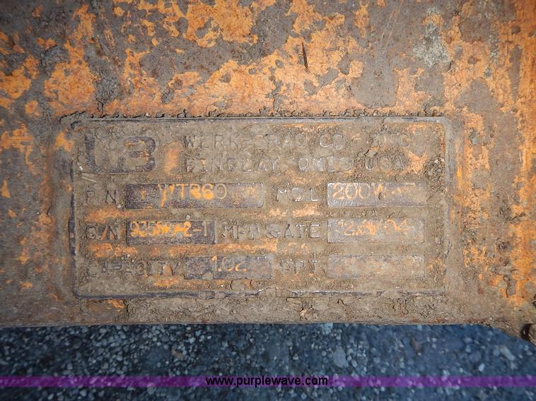 image for item L3524 2004 Hyundai Robex 200 W-7 excavator