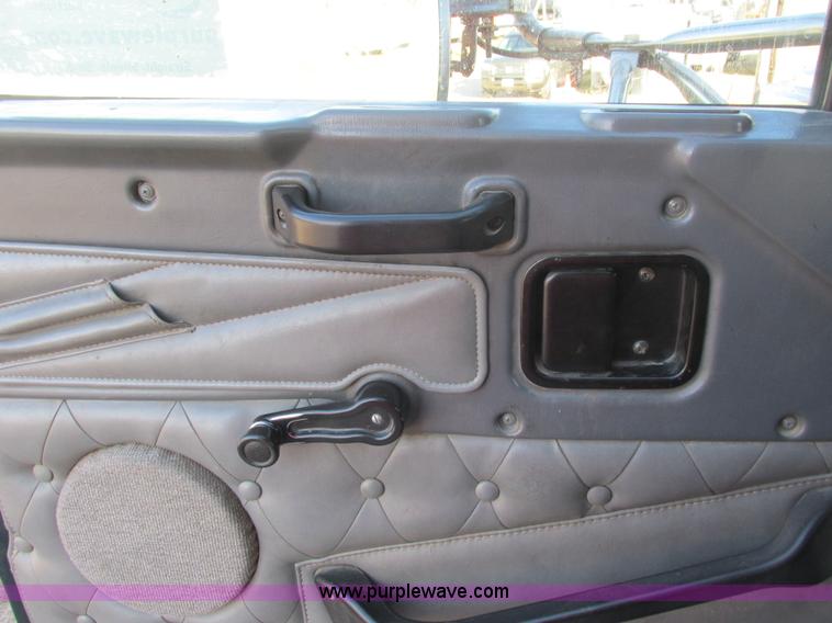 image for item L3891 2001 Western Star 496SX dump truck