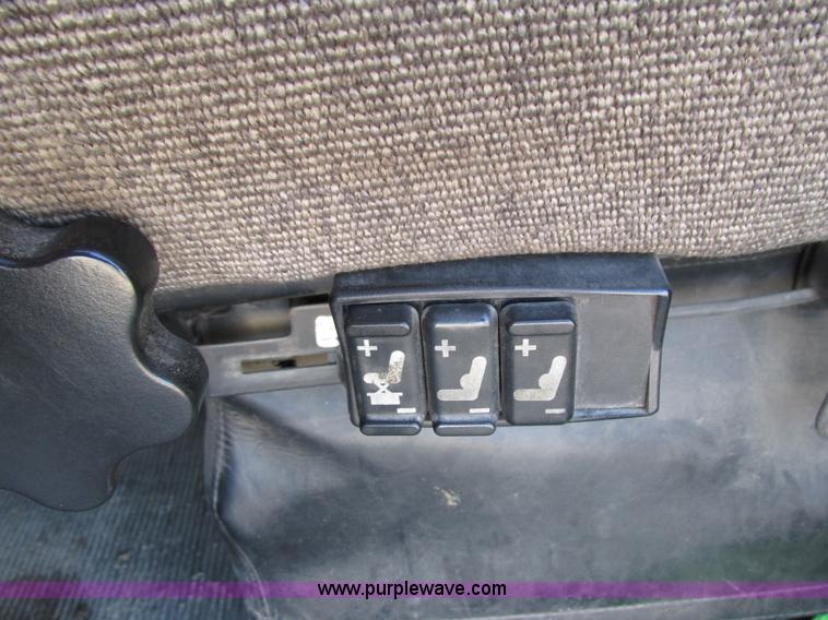 image for item L3891 2001 Western Star 496SX dump truck