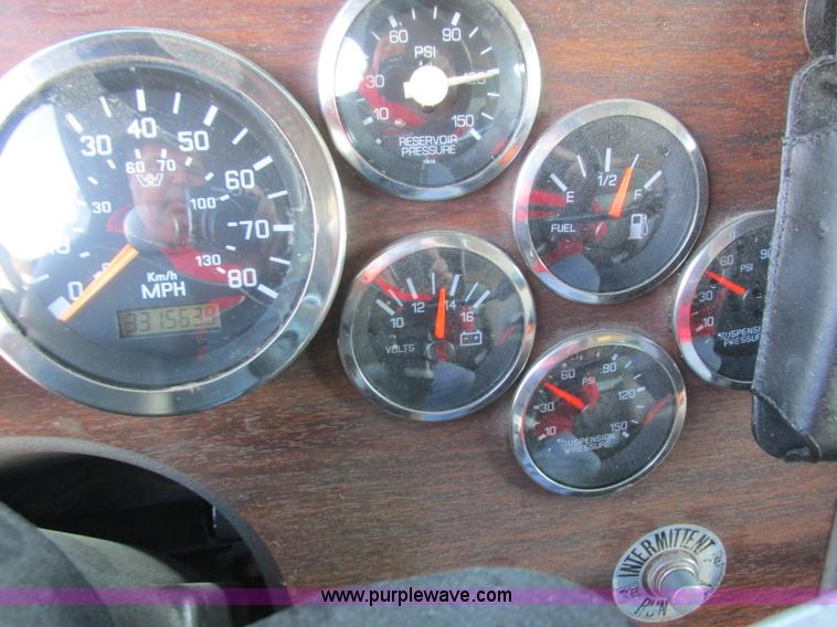 image for item L3891 2001 Western Star 496SX dump truck