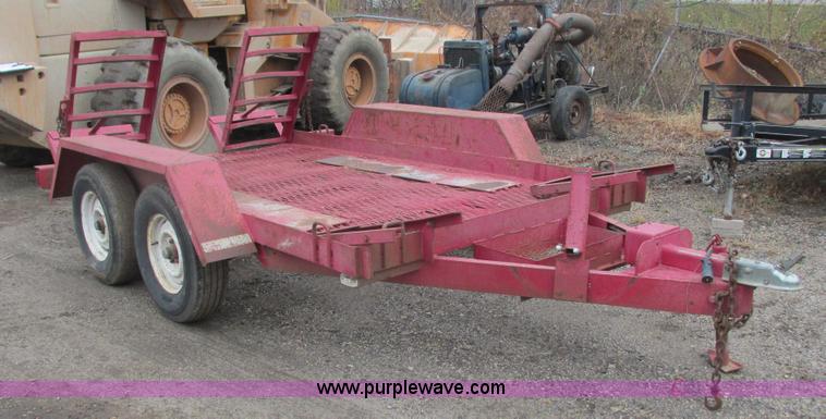 image for item L3893 1985 Haulmark equipment trailer