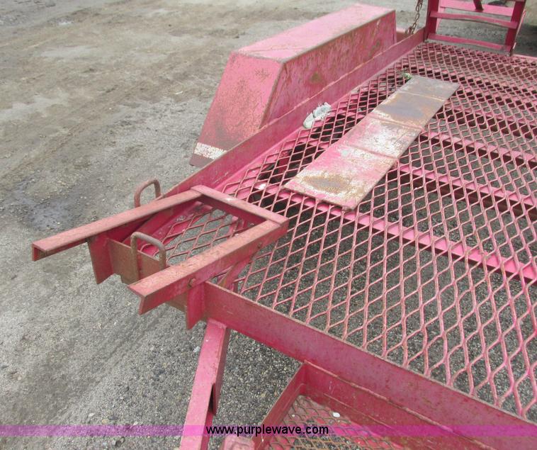 image for item L3893 1985 Haulmark equipment trailer