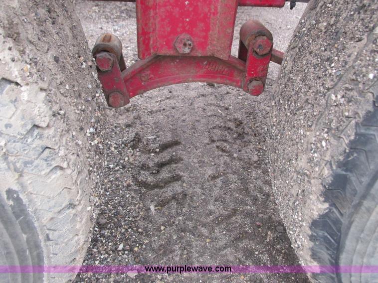 image for item L3893 1985 Haulmark equipment trailer