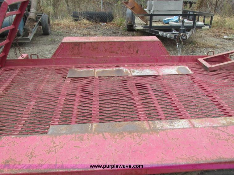 image for item L3893 1985 Haulmark equipment trailer