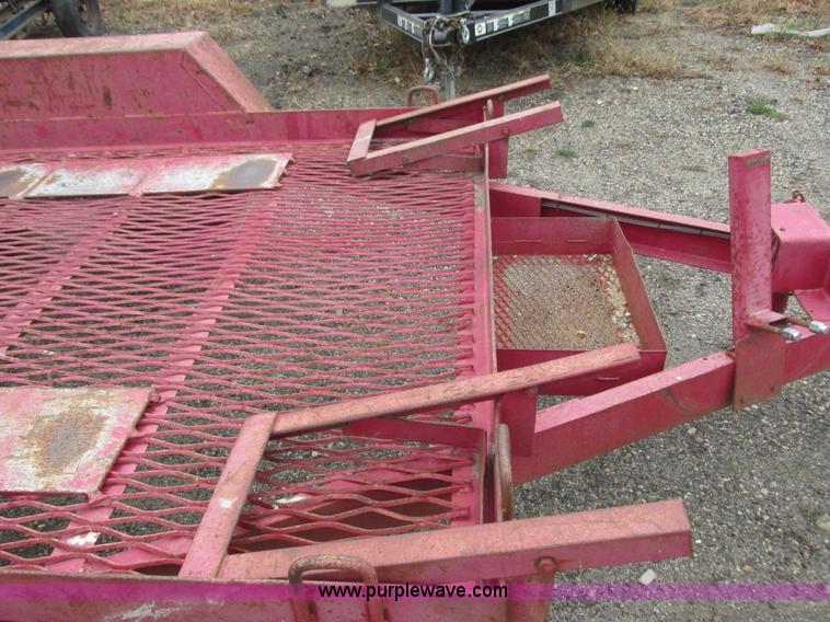 image for item L3893 1985 Haulmark equipment trailer
