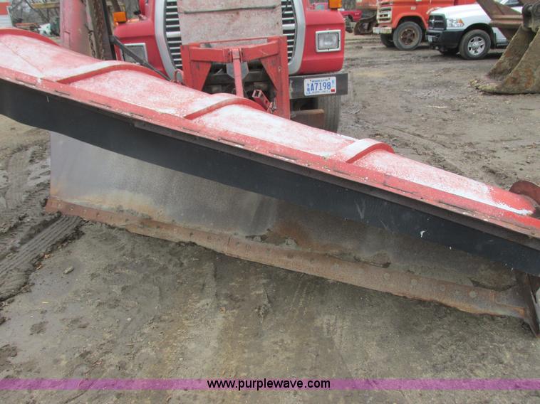 image for item L3895 1995 Ford LT8000 dump truck